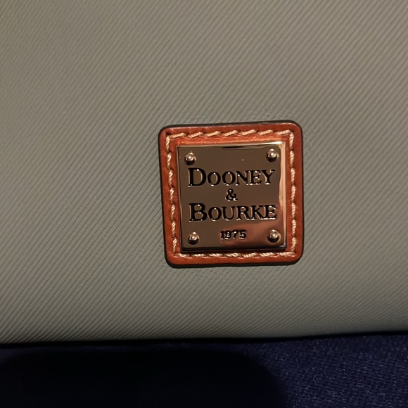 NWT Dooney and Burke Handbag. Style: Hobo 25 Color: Sage - Picture 2 of 13